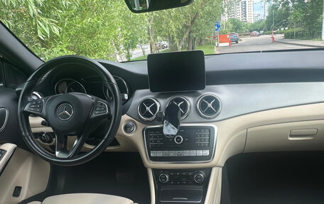 Mercedes-Benz GLA, 2019 год, 2 490 000 рублей, 11 фотография