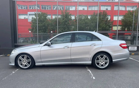 Mercedes-Benz E-Класс, 2012 год, 1 250 000 рублей, 3 фотография