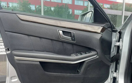 Mercedes-Benz E-Класс, 2012 год, 1 250 000 рублей, 12 фотография
