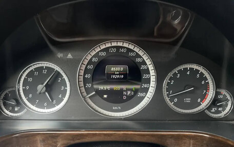 Mercedes-Benz E-Класс, 2012 год, 1 250 000 рублей, 8 фотография