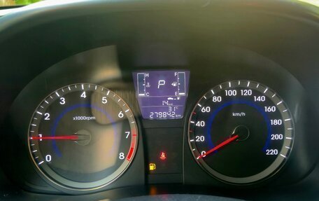 Hyundai Solaris II рестайлинг, 2016 год, 644 000 рублей, 11 фотография
