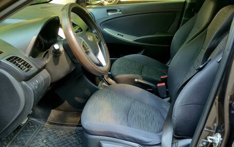 Hyundai Solaris II рестайлинг, 2016 год, 644 000 рублей, 10 фотография