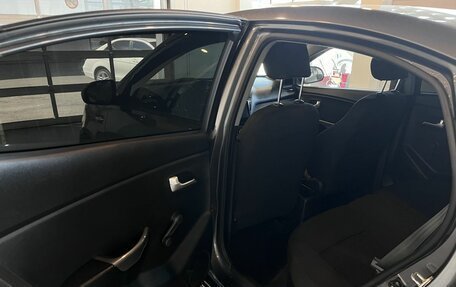 KIA Rio III рестайлинг, 2013 год, 680 000 рублей, 24 фотография