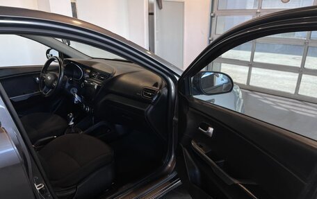 KIA Rio III рестайлинг, 2013 год, 680 000 рублей, 27 фотография