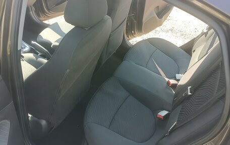 Hyundai Solaris II рестайлинг, 2016 год, 1 050 000 рублей, 12 фотография