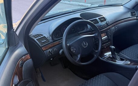 Mercedes-Benz E-Класс, 2003 год, 515 000 рублей, 6 фотография