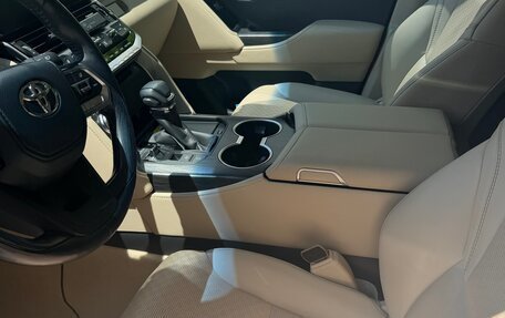 Toyota Land Cruiser, 2021 год, 12 000 000 рублей, 12 фотография