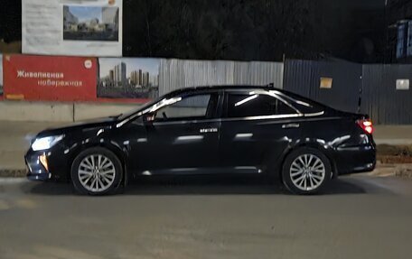 Toyota Camry, 2017 год, 1 700 000 рублей, 3 фотография