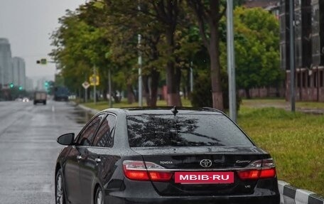 Toyota Camry, 2017 год, 1 700 000 рублей, 5 фотография