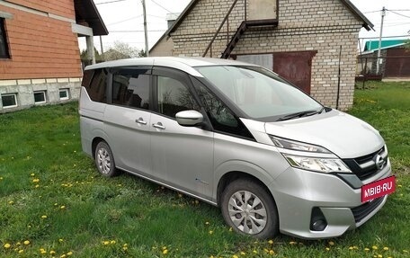 Nissan Serena IV, 2017 год, 1 700 000 рублей, 2 фотография