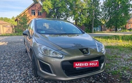 Peugeot 308 II, 2011 год, 630 000 рублей, 2 фотография