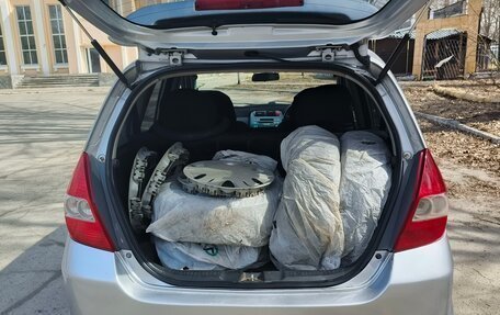 Honda Fit III, 2003 год, 365 000 рублей, 3 фотография