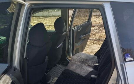 Honda Fit III, 2003 год, 365 000 рублей, 2 фотография