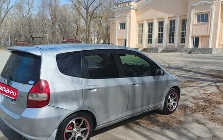 Honda Fit III, 2003 год, 365 000 рублей, 4 фотография