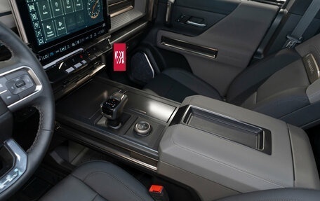 GMC Hummer EV, 2024 год, 18 900 000 рублей, 19 фотография