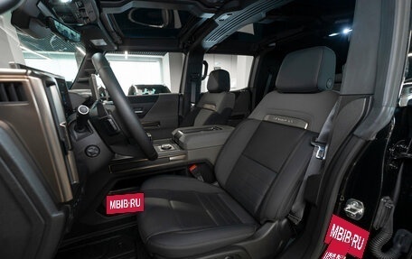 GMC Hummer EV, 2024 год, 18 900 000 рублей, 9 фотография