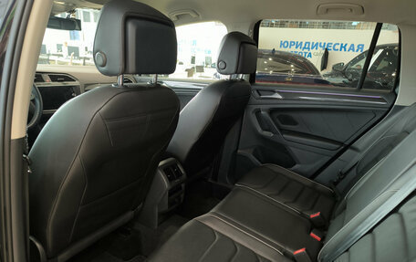 Volkswagen Tiguan II, 2021 год, 3 700 000 рублей, 12 фотография