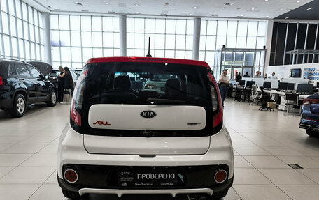 KIA Soul II рестайлинг, 2016 год, 1 521 500 рублей, 6 фотография