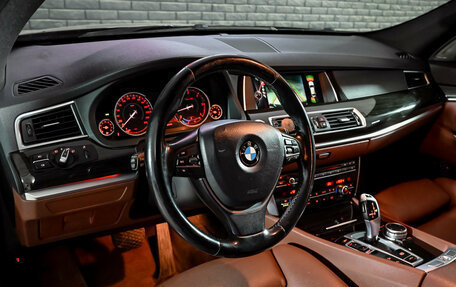 BMW 5 серия, 2015 год, 2 630 000 рублей, 11 фотография