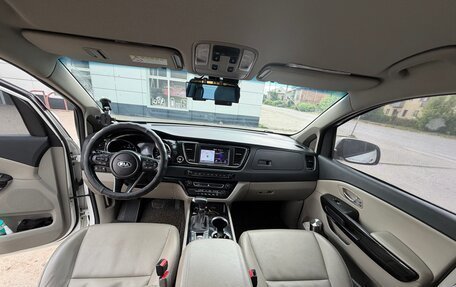 KIA Carnival III, 2020 год, 2 520 000 рублей, 9 фотография