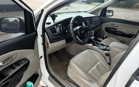 KIA Carnival III, 2020 год, 2 520 000 рублей, 10 фотография