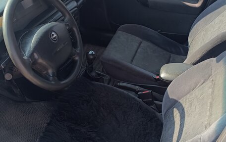 Opel Vectra B рестайлинг, 1999 год, 150 000 рублей, 10 фотография