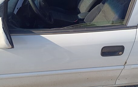 Opel Vectra B рестайлинг, 1999 год, 150 000 рублей, 30 фотография