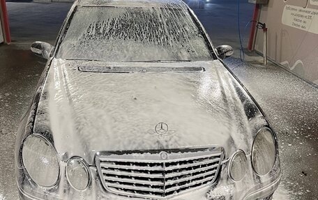 Mercedes-Benz E-Класс, 2005 год, 479 000 рублей, 3 фотография