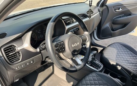 KIA Rio IV, 2021 год, 1 930 000 рублей, 9 фотография