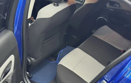 Chevrolet Cruze II, 2011 год, 700 000 рублей, 4 фотография