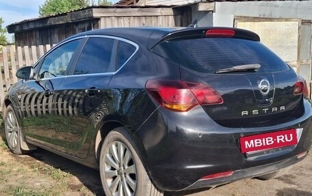 Opel Astra J, 2011 год, 650 000 рублей, 3 фотография