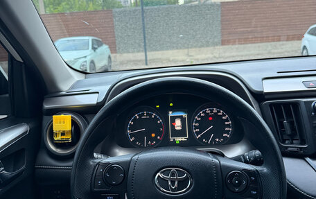 Toyota RAV4, 2016 год, 1 860 000 рублей, 14 фотография