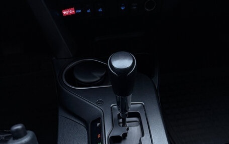 Toyota RAV4, 2016 год, 1 860 000 рублей, 16 фотография
