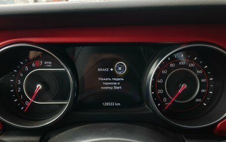 Jeep Wrangler, 2019 год, 3 990 000 рублей, 14 фотография