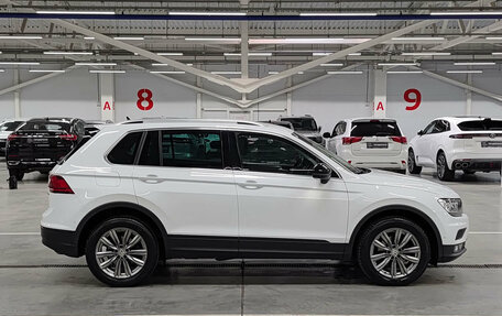 Volkswagen Tiguan II, 2019 год, 2 630 000 рублей, 8 фотография