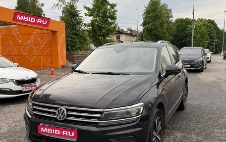 Volkswagen Tiguan II, 2019 год, 2 200 000 рублей, 1 фотография