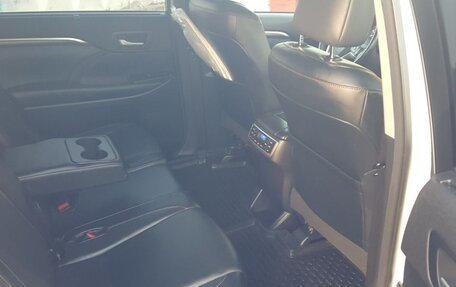 Toyota Highlander III, 2014 год, 2 990 000 рублей, 7 фотография