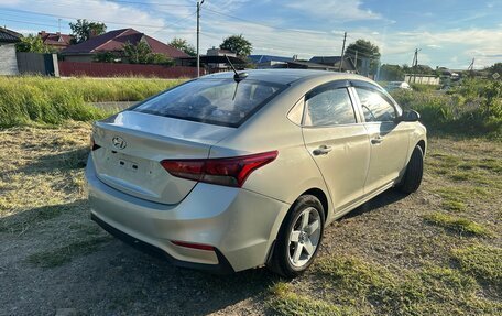 Hyundai Solaris II рестайлинг, 2018 год, 825 000 рублей, 3 фотография