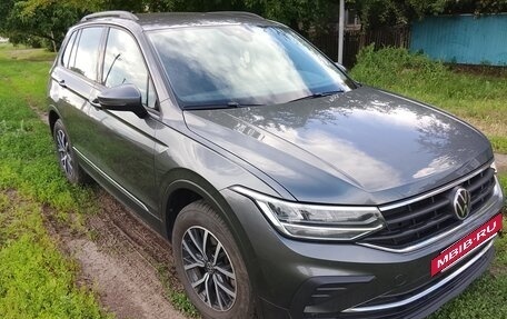 Volkswagen Tiguan II, 2021 год, 3 200 000 рублей, 3 фотография