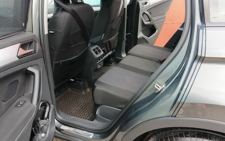 Volkswagen Tiguan II, 2021 год, 3 200 000 рублей, 16 фотография