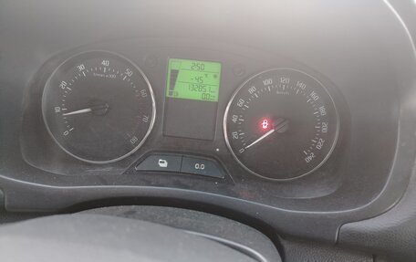 Skoda Fabia II, 2013 год, 550 000 рублей, 8 фотография