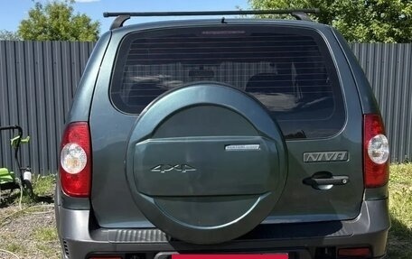 Chevrolet Niva I рестайлинг, 2009 год, 370 000 рублей, 2 фотография
