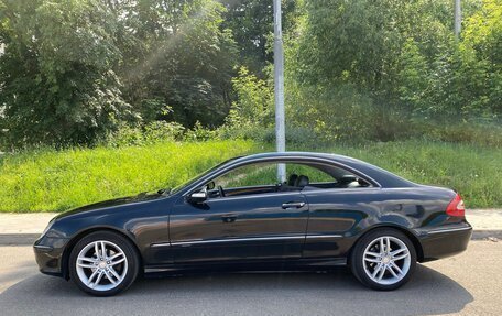 Mercedes-Benz CLK-Класс, 2003 год, 1 000 000 рублей, 2 фотография
