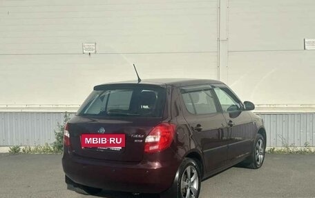 Skoda Fabia II, 2012 год, 800 000 рублей, 4 фотография