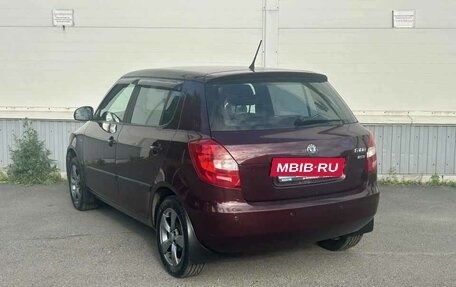 Skoda Fabia II, 2012 год, 800 000 рублей, 5 фотография