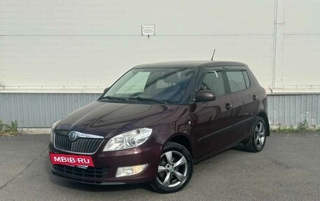 Skoda Fabia II, 2012 год, 800 000 рублей, 2 фотография