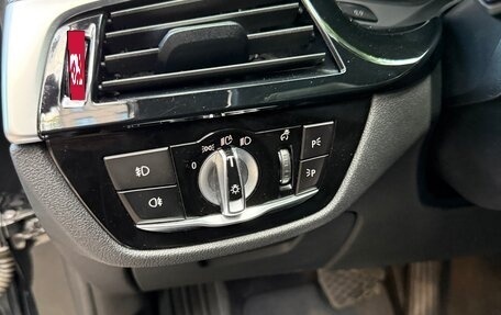 BMW 5 серия, 2019 год, 2 890 000 рублей, 13 фотография