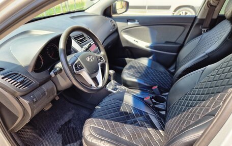 Hyundai Solaris II рестайлинг, 2012 год, 680 000 рублей, 14 фотография