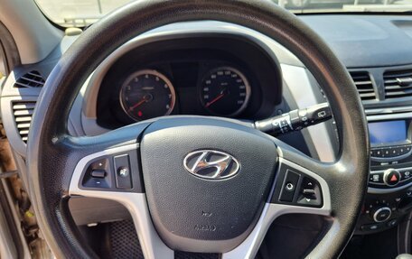 Hyundai Solaris II рестайлинг, 2012 год, 680 000 рублей, 16 фотография