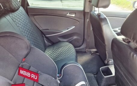 Hyundai Solaris II рестайлинг, 2012 год, 680 000 рублей, 23 фотография